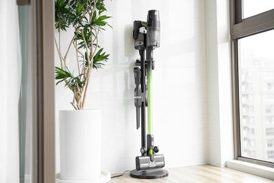 Cordless Stick Vacuum Spotlight