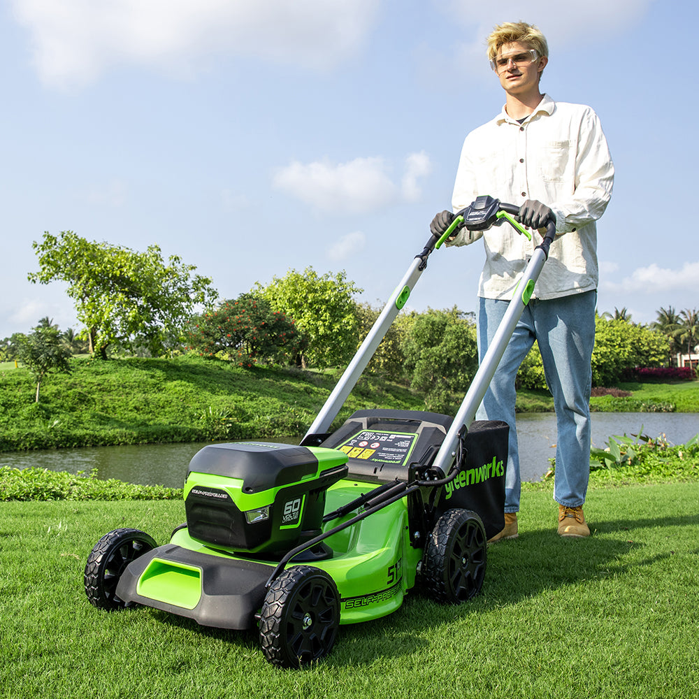 60V Rasenmäher 51cm mit Radantrieb - 4Ah Akku