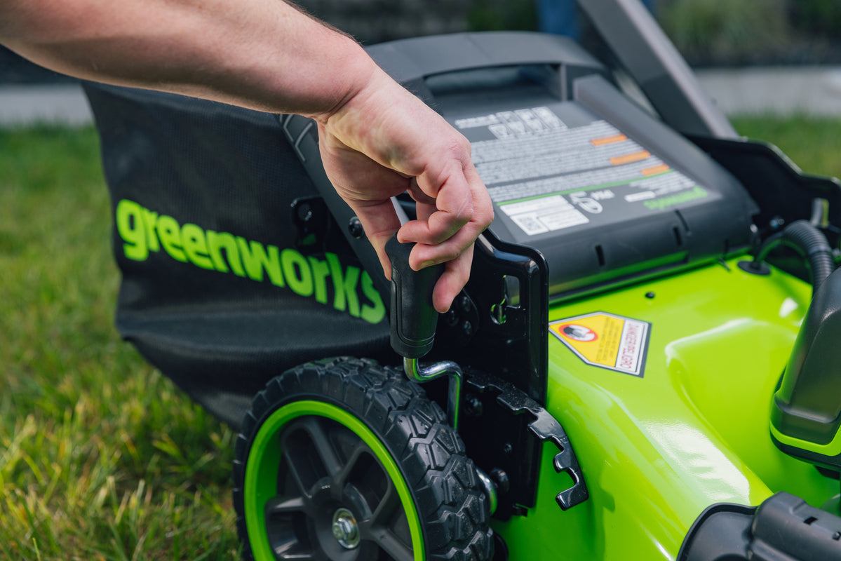 40V Rasenmäher 46cm mit Radantrieb Gen. II - 4Ah Akku